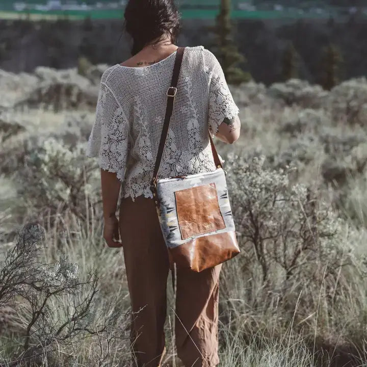 Brooklyn Leather Crossbody | Orion