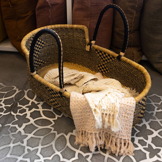 Moses Basket/Basinet
