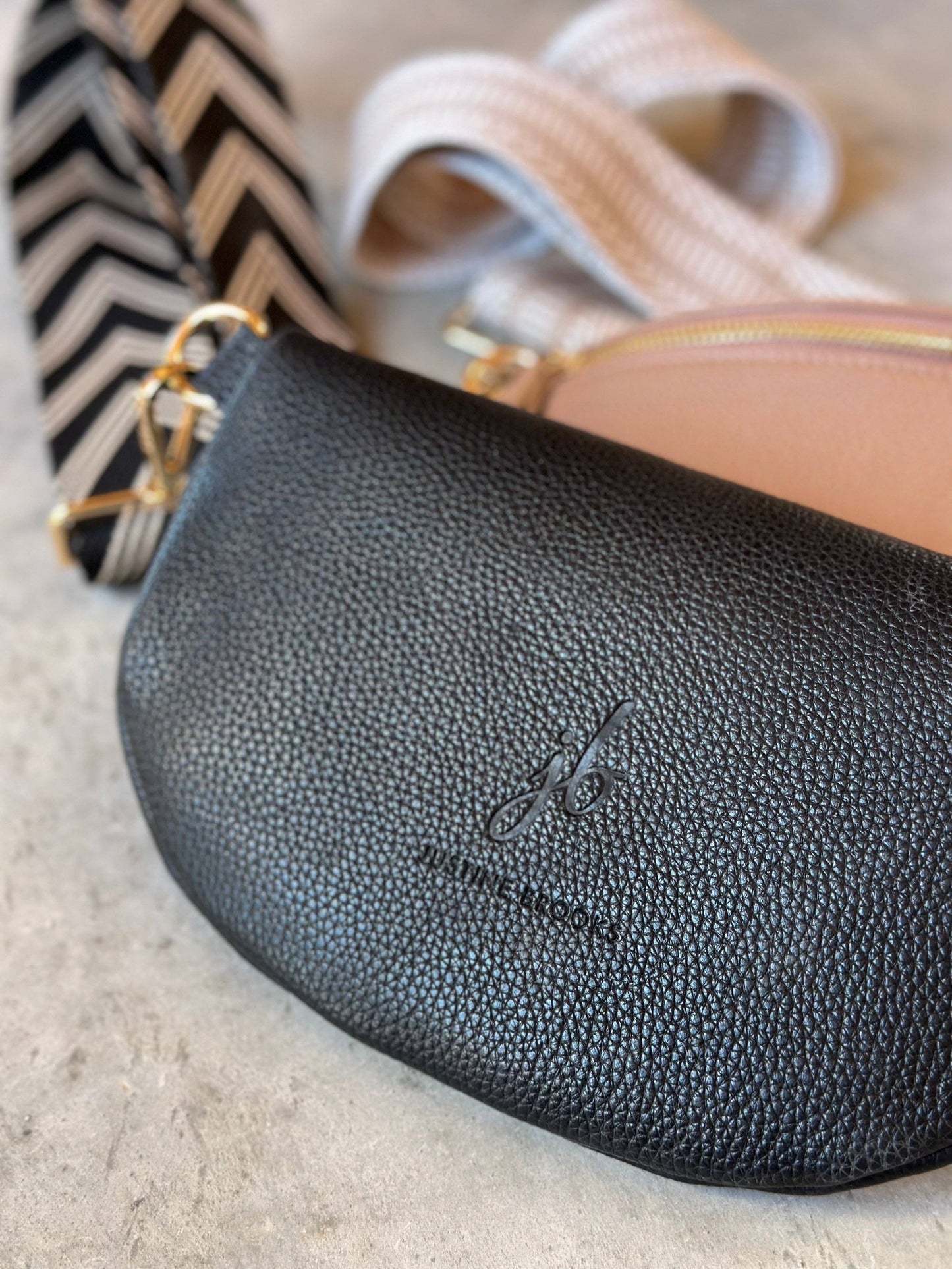 Crossbody bag black