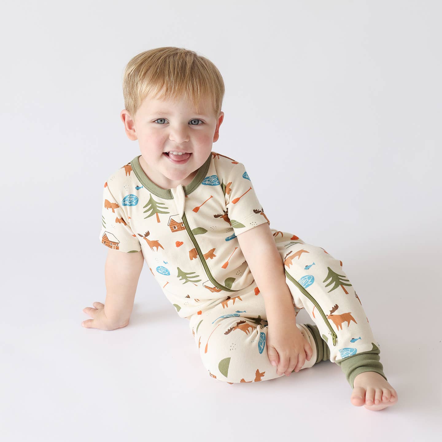 Signature Print '2-Way' Zip Romper - Short Sleeve: Oh Canada / 6-12 Months