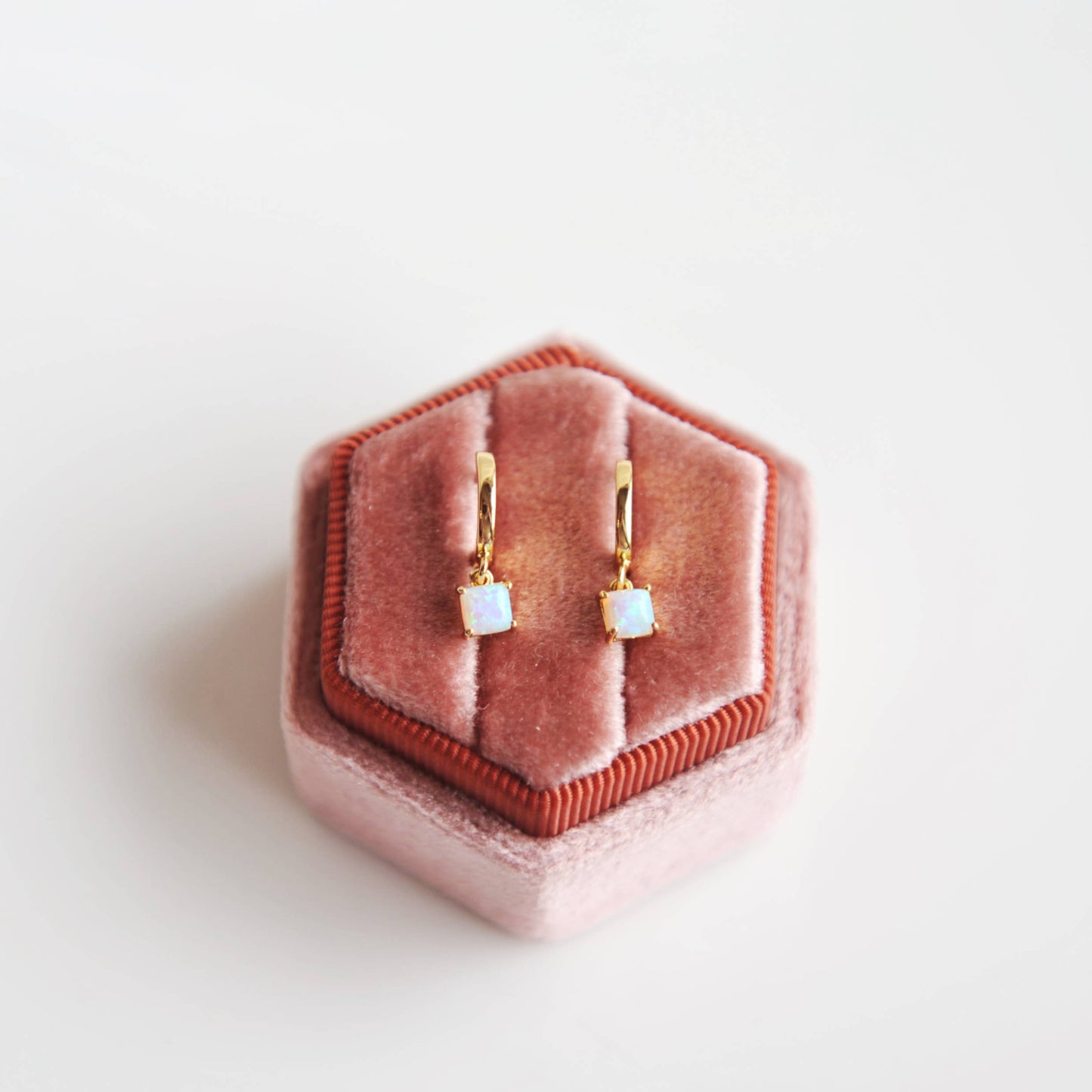 TIFFANY, Square Opal Huggie Hoop