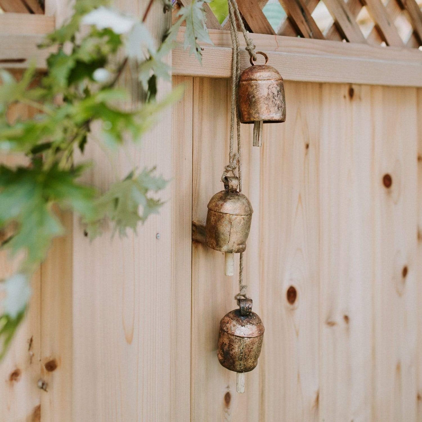 Rustic Bell Cascade Large