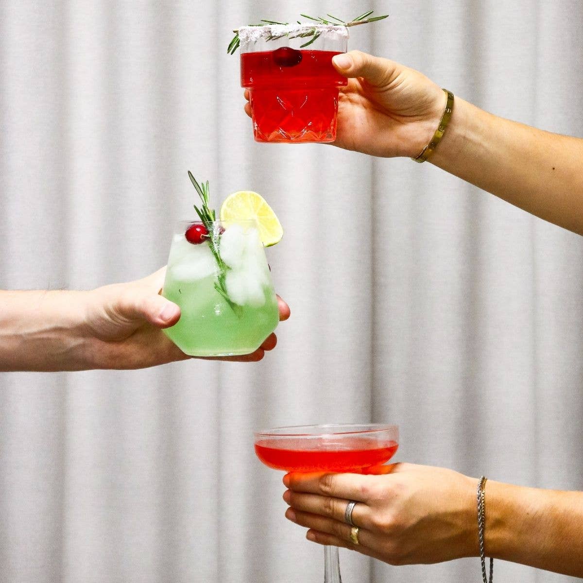 HOLIDAY MULE COCKTAIL BOMB