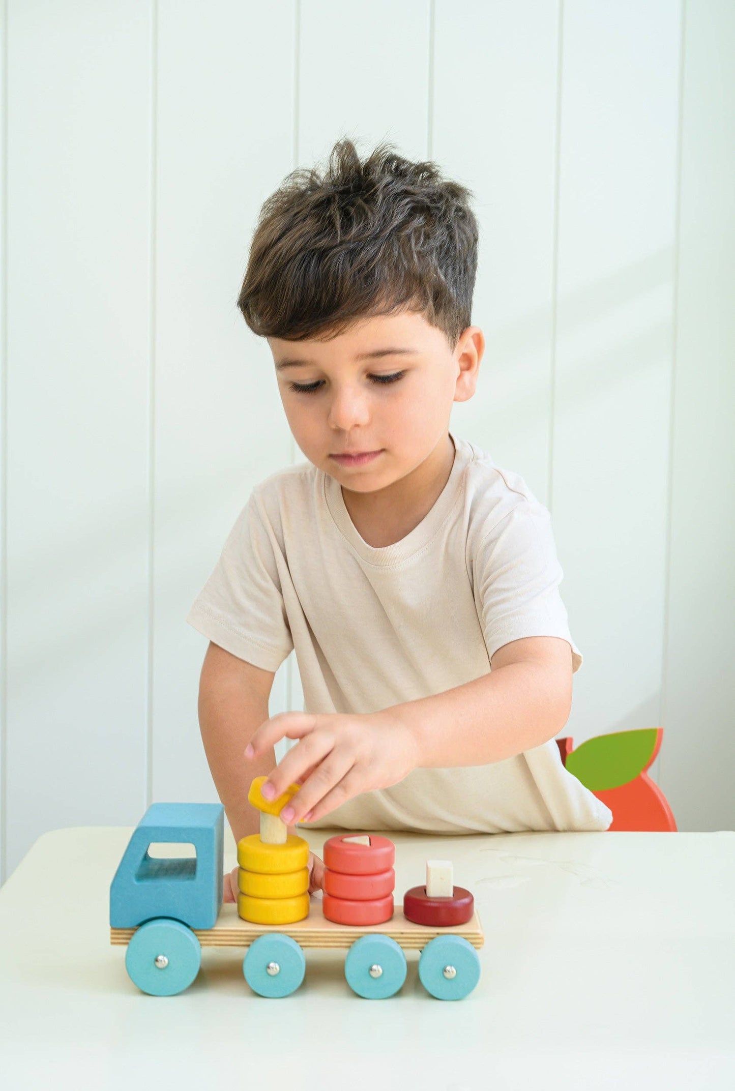 Mentari Toys | Stacking Peg Truck