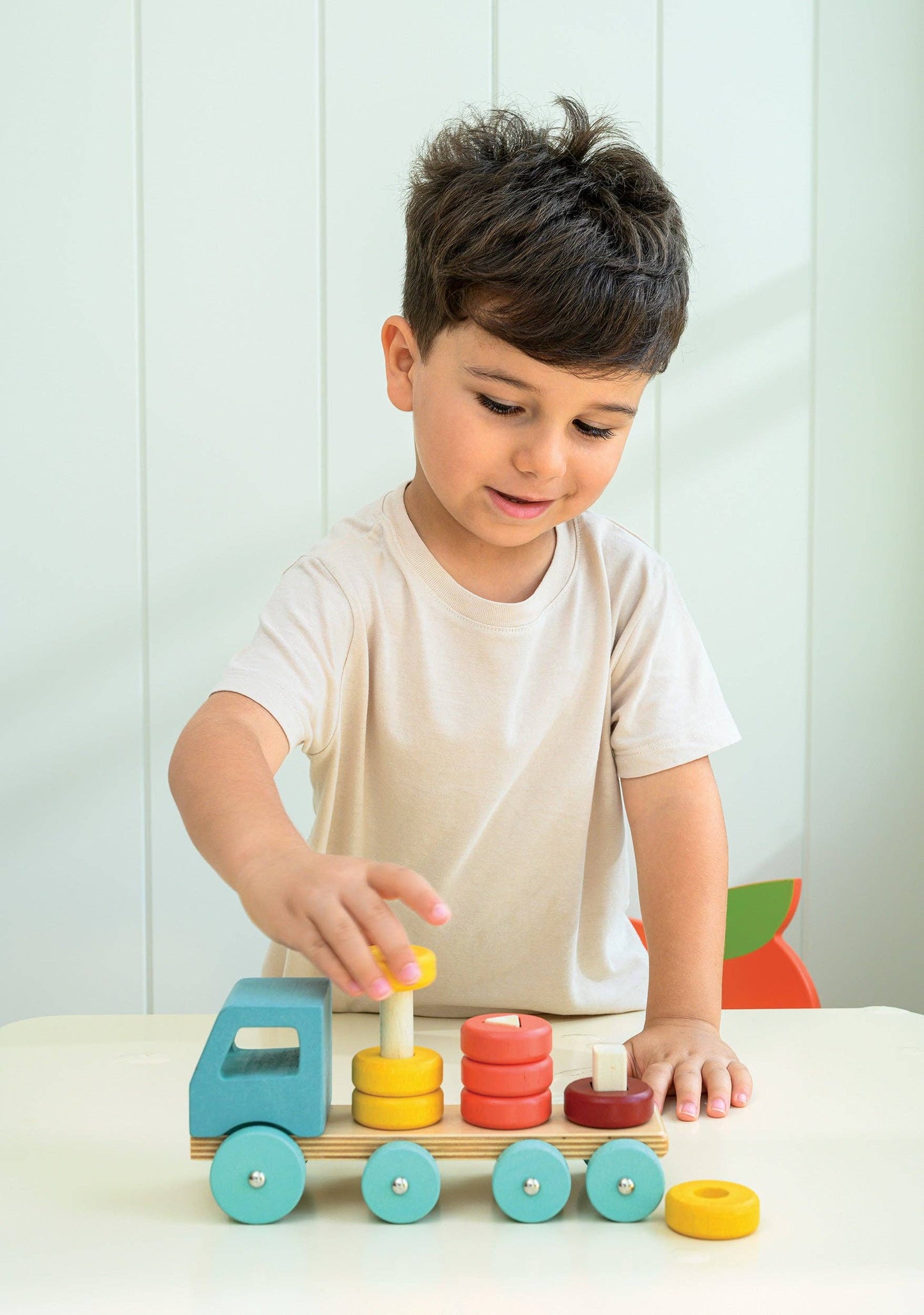 Mentari Toys | Stacking Peg Truck