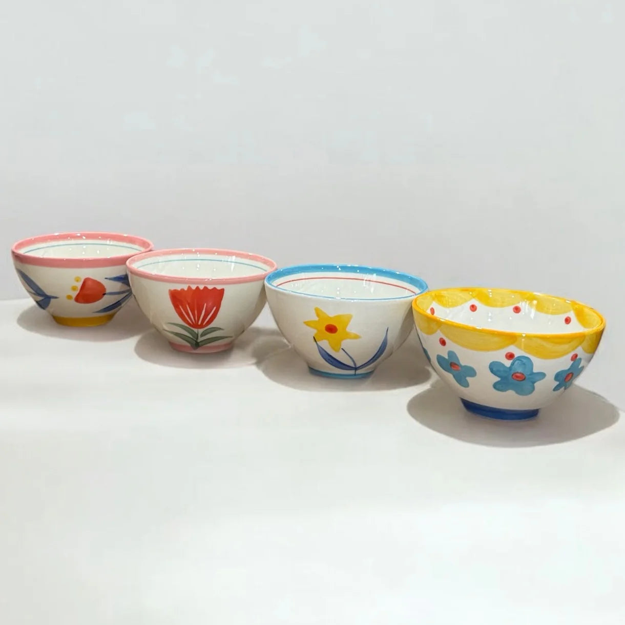Stoneware Set of 4 Flower Bowls