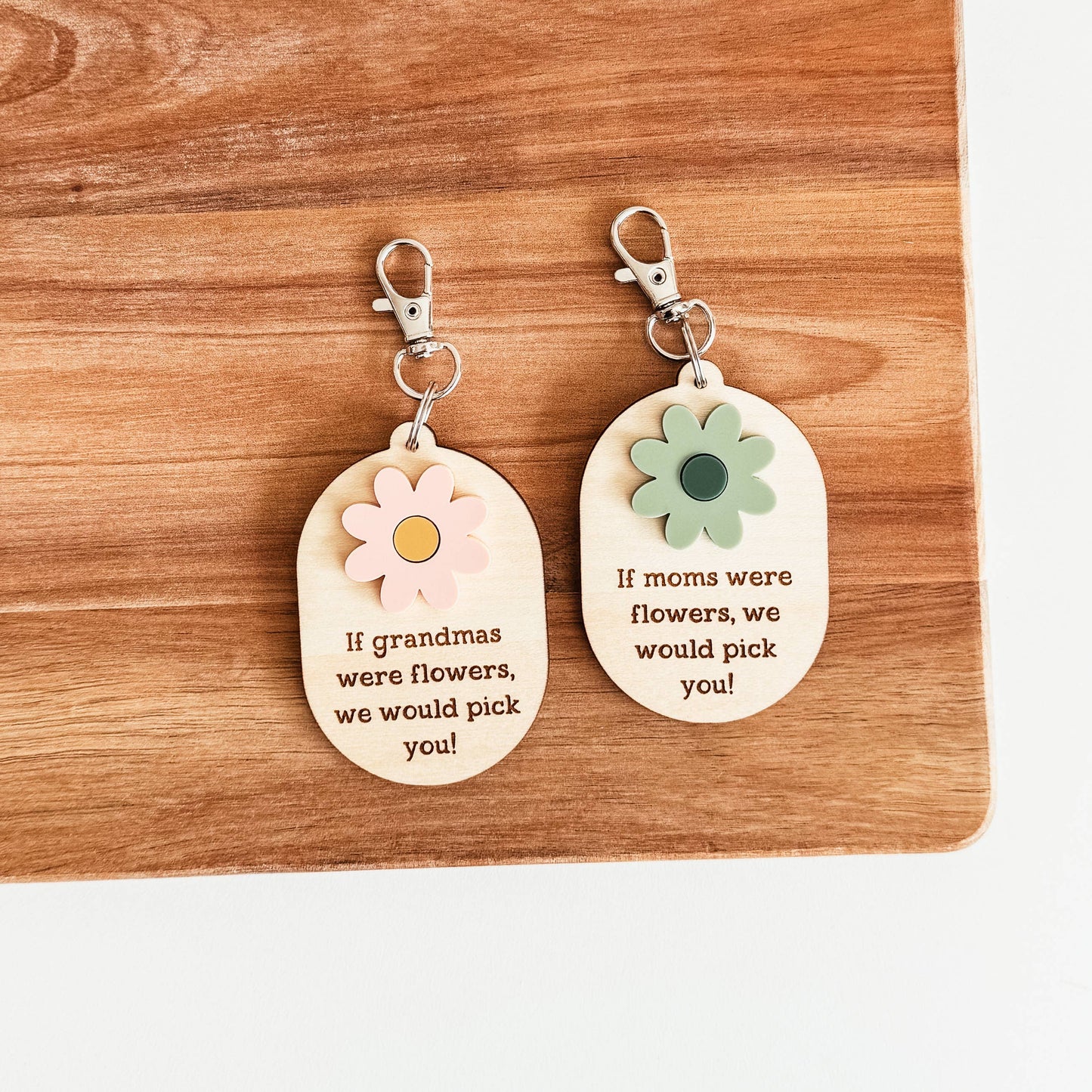 Daisy 3D Wood and Acrylic Keychain | Mother's Day Keychain