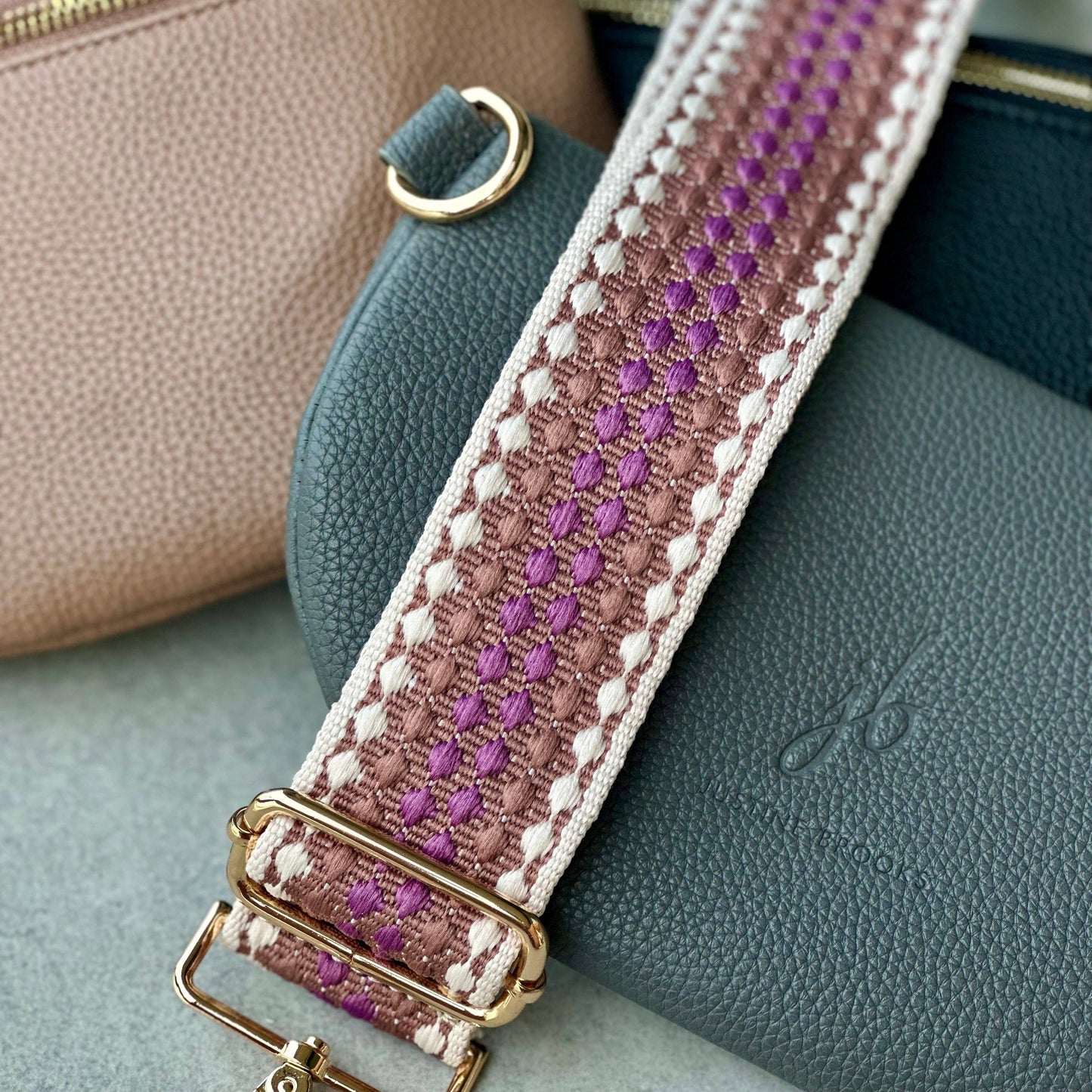 50 shades of pink Strap