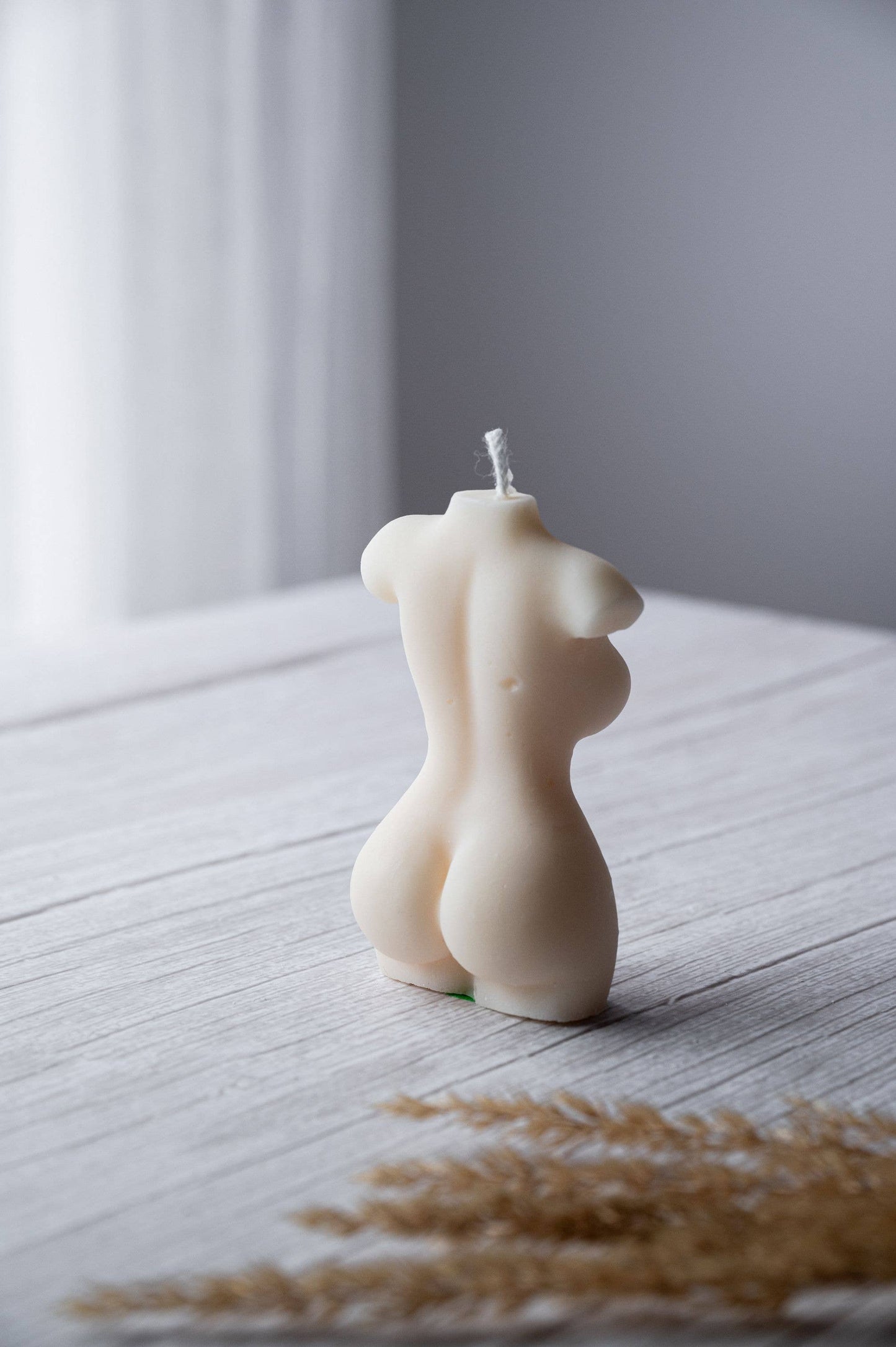 Body - Venus Sculpted Candles