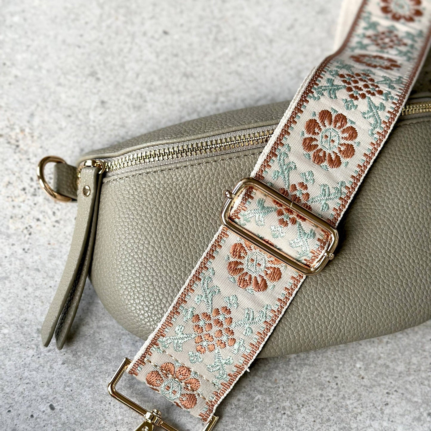 Subtle Bag Strap