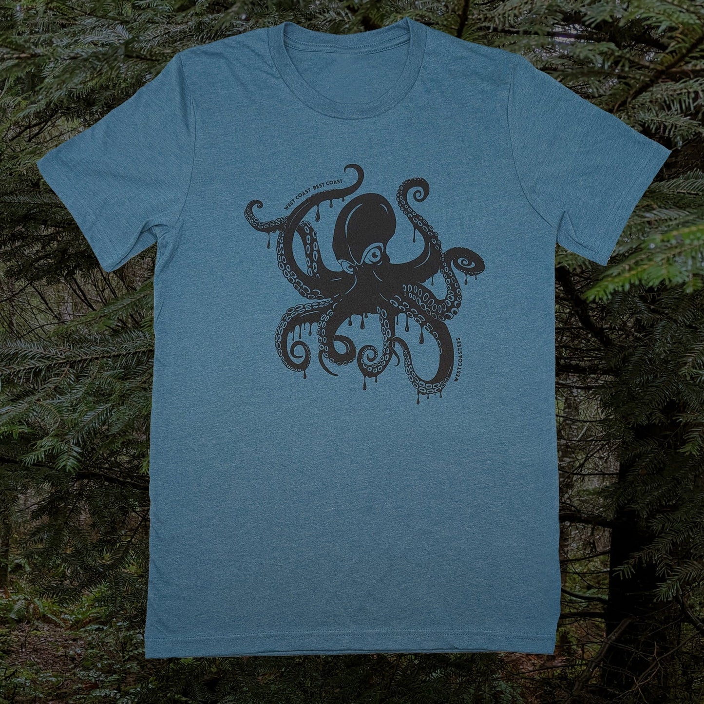 Giant Pacific Octopus Unisex T-shirt