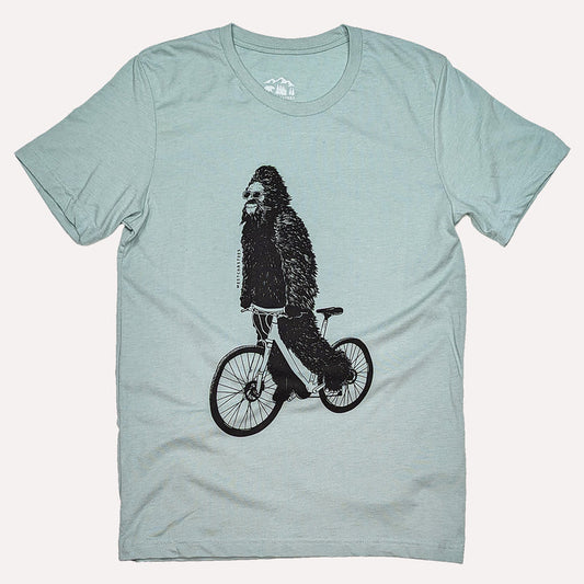 T-shirt Biking Squatch