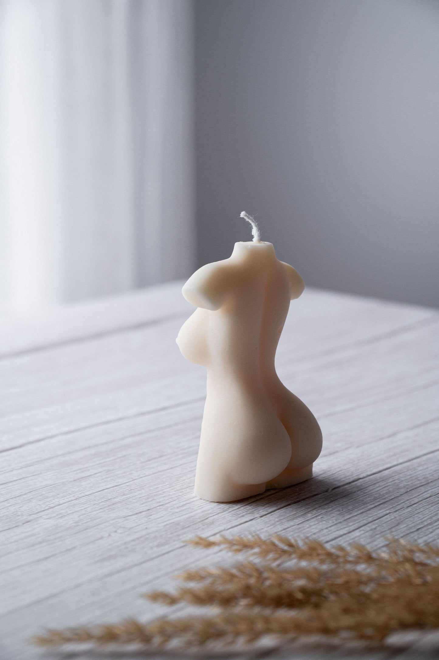 Body - Venus Sculpted Candles