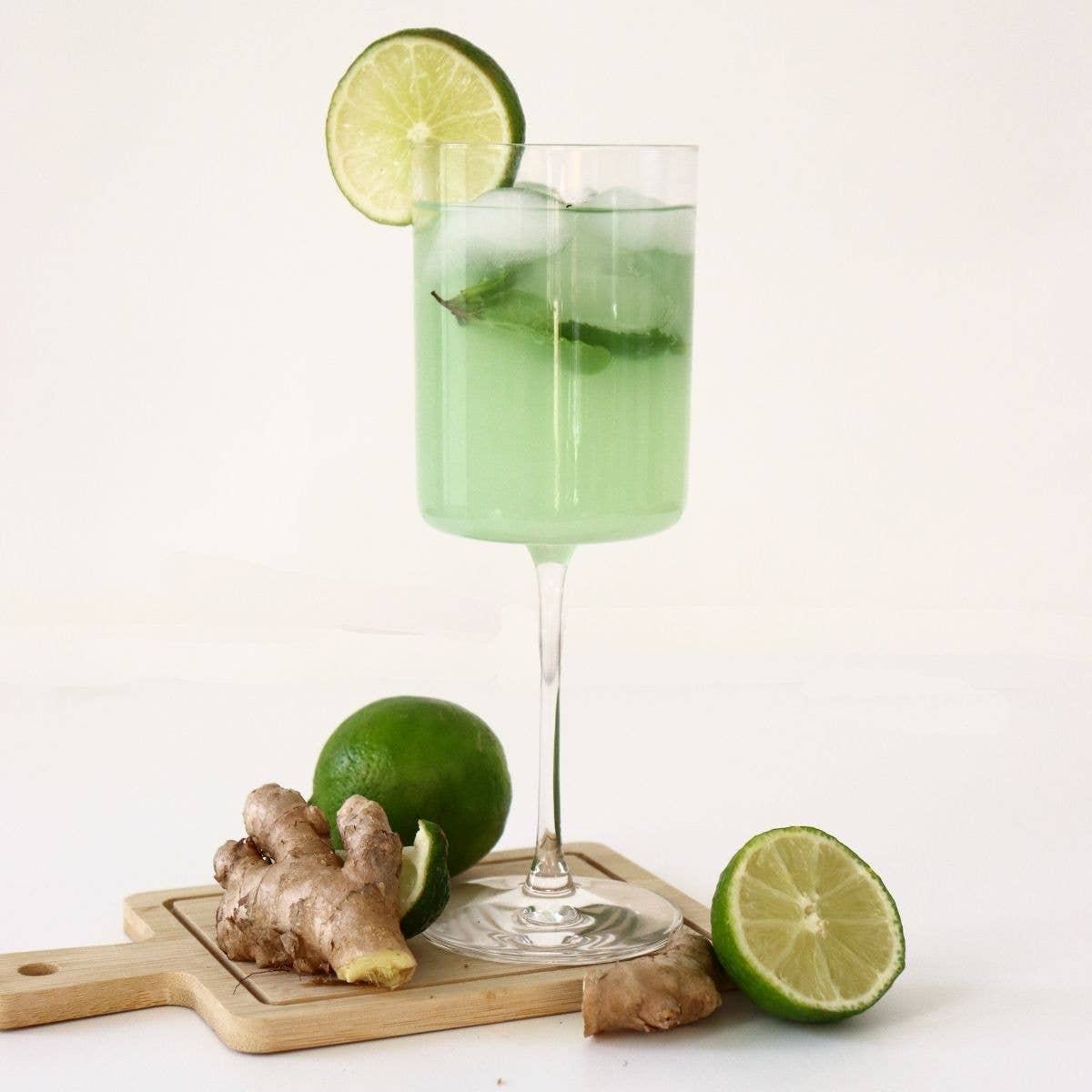 HOLIDAY MULE COCKTAIL BOMB